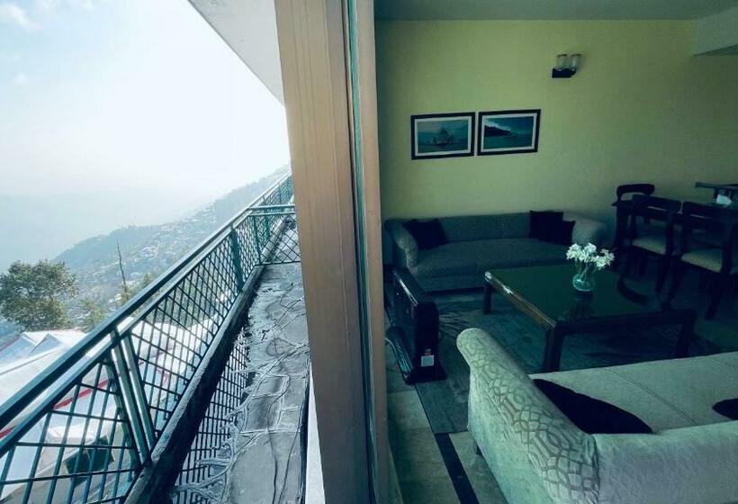 سوییت با چشمانداز کوه, White House Cottages