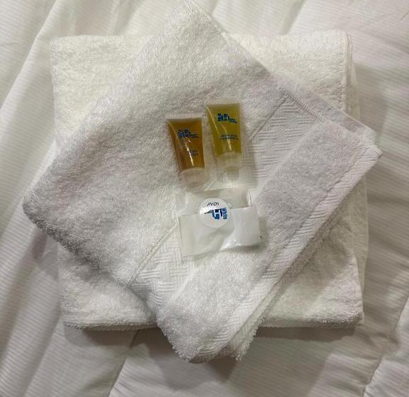 خانه 2 خوابه, White House Cottages