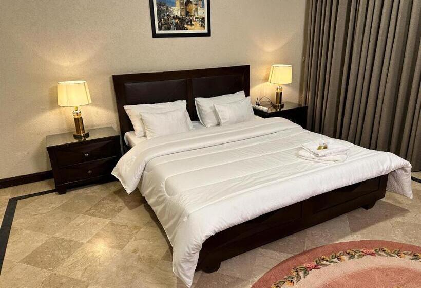 کابین, White House Cottages