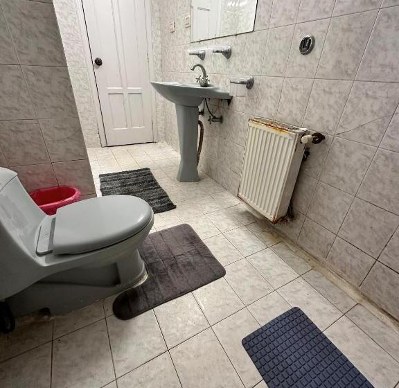 خانه 2 خوابه, White House Cottages