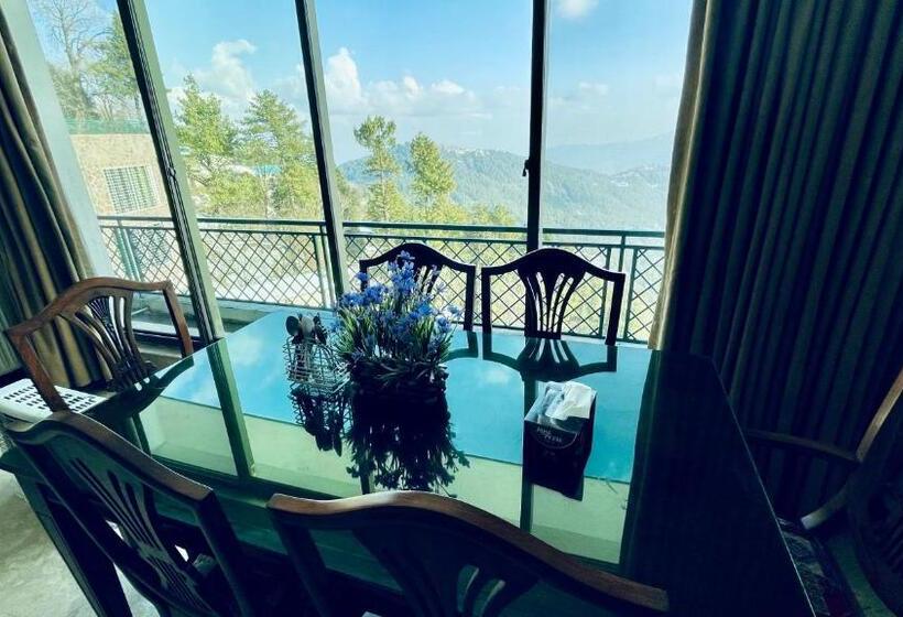 کابین, White House Cottages