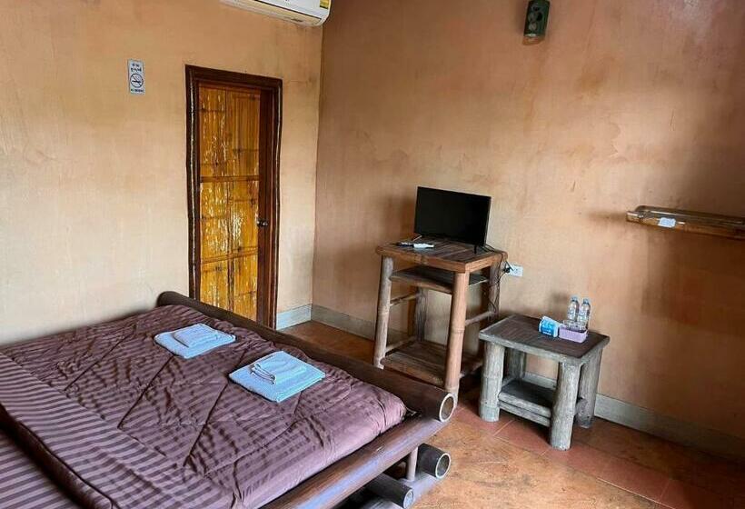 Номер Стандарт Вид на Сад, Akha River House Cr