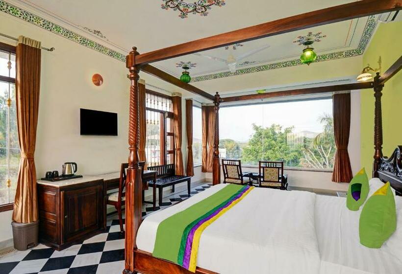 Camera Deluxe, Karohi Villa