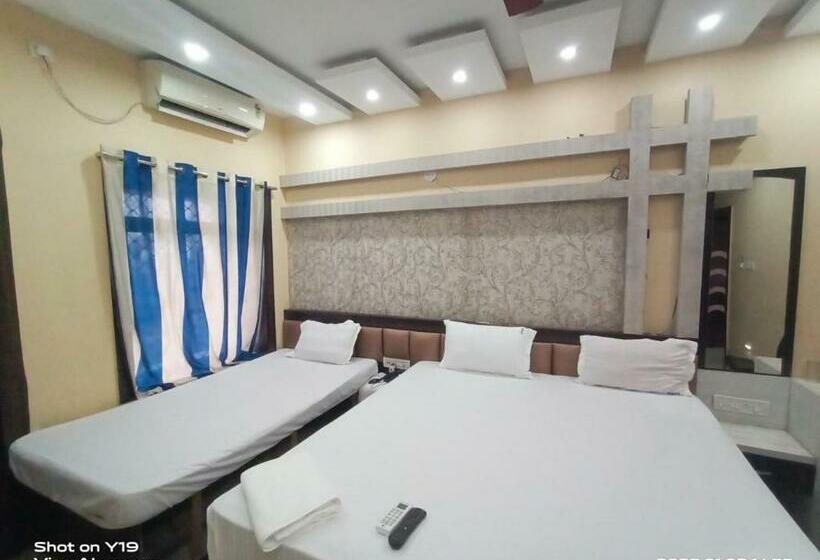 اتاق لوکس با بالکن و چشم‌انداز دریا, Saikatabas