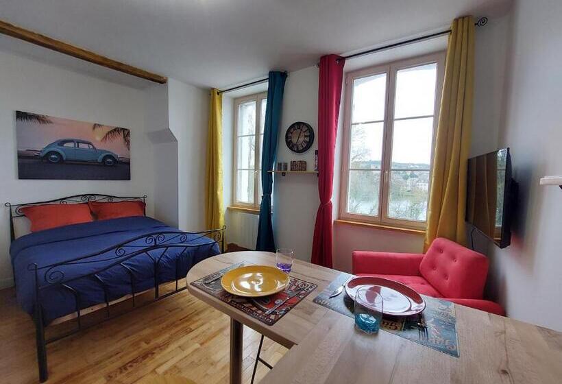 استوديو قياسي مطل على البحيرة, Kilomètre 99