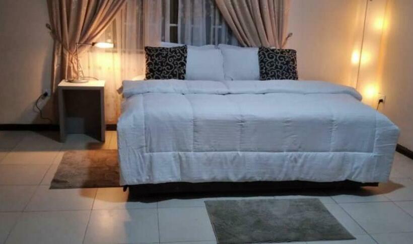 חדר משפחתי דלוקס, Fresh Air Lodge