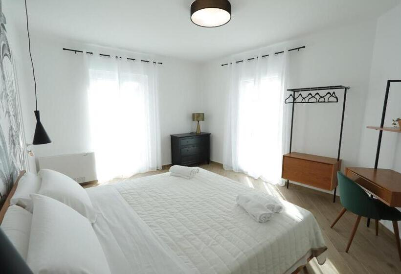 Family Suite, Il Canto Di Ligea