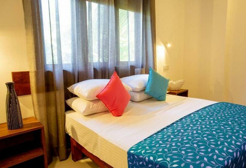 디럭스 룸, Thisara Villas