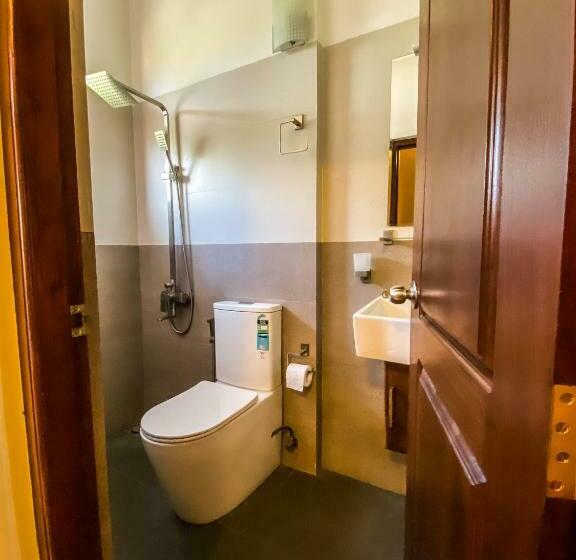 디럭스 룸, Thisara Villas