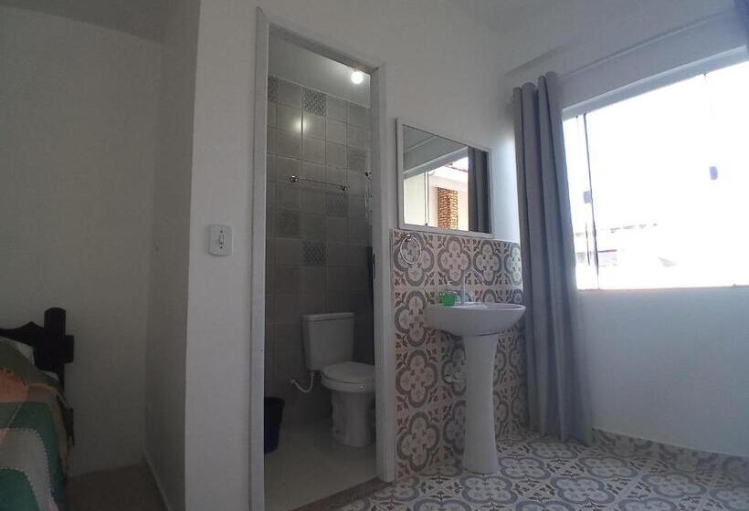 غرفة قياسية مطلّة علي حمام السباحة, Vista Mar Suítes