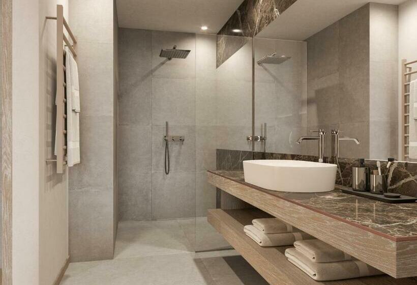 جناح جونيور, Cape Of Senses