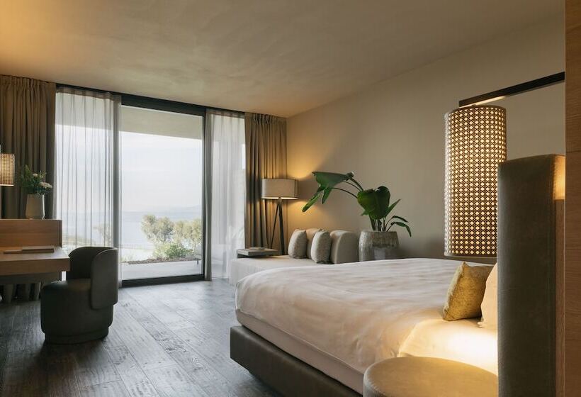 جناح, Cape Of Senses