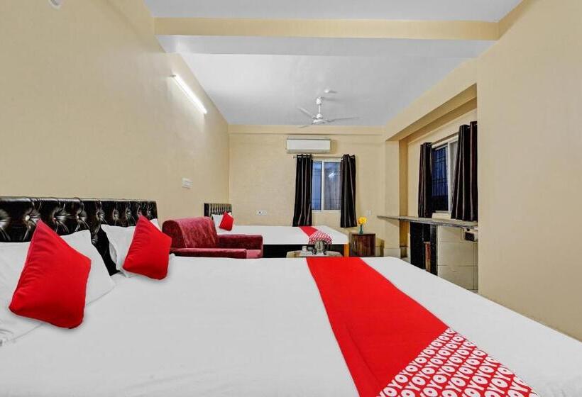 غرفة كلاسيكية ثلاثية, Flagship Sri Jagarnath Banquet &