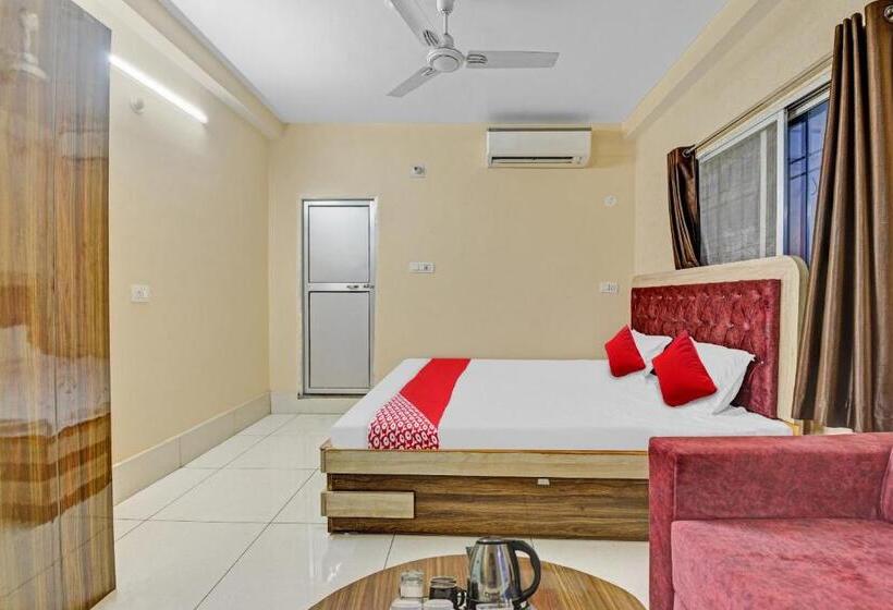 غرفة كلاسيكية ثلاثية, Flagship Sri Jagarnath Banquet &