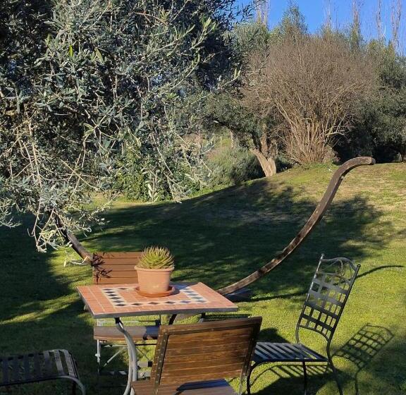 اتاق استاندارد سه تخته با بالکن, Tenuta Bussete Country