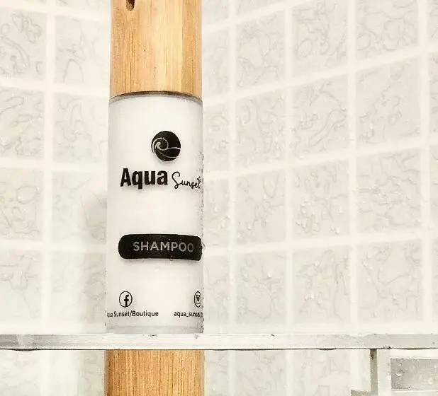 اتاق خانوادگی با چشمانداز باغ, Aqua Sunset