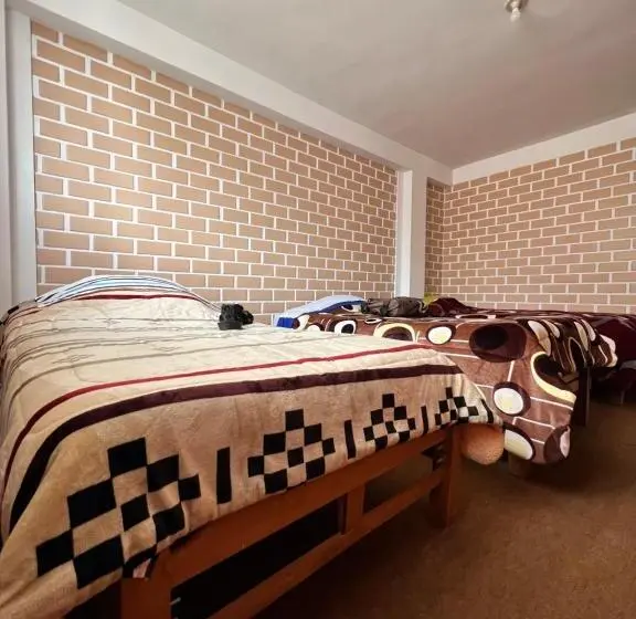 اتاق استاندارد سه نفره, Tony Montaña B&b