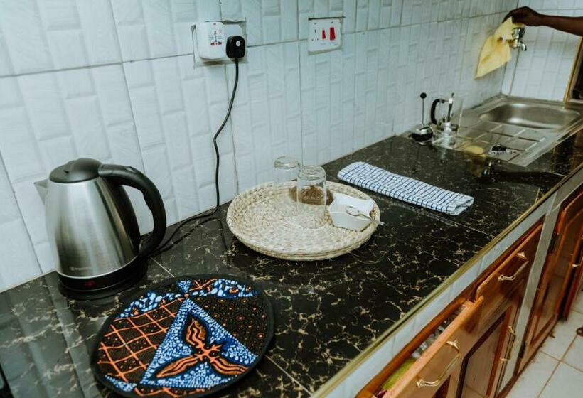 اتاق لوکس, Kisanga Homestay