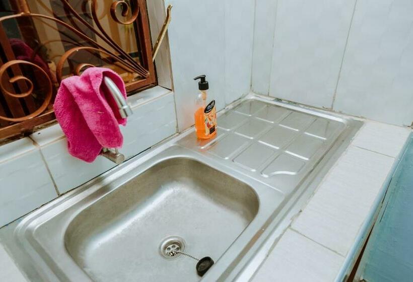اتاق لوکس, Kisanga Homestay