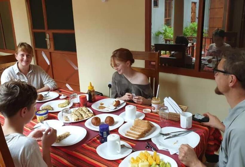 家庭间, Kisanga Homestay