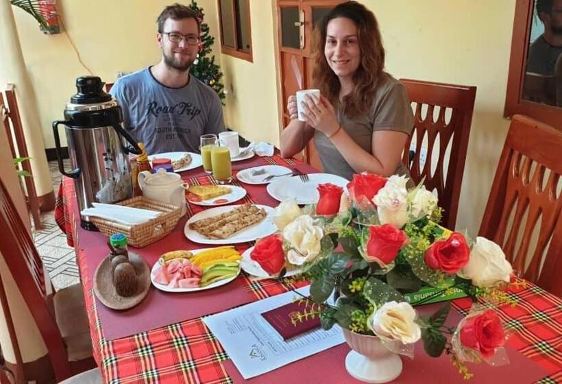 اتاق لوکس یک تخته, Kisanga Homestay
