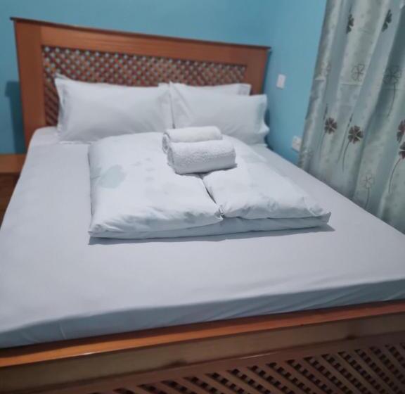 اتاق لوکس یک تخته, Kisanga Homestay