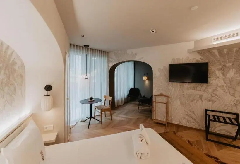 سوئیت جونیور با تراس, Petit Luxe