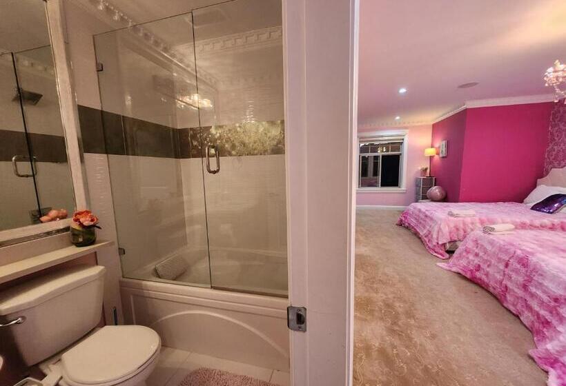 スーペリアースイート, Empress Palace