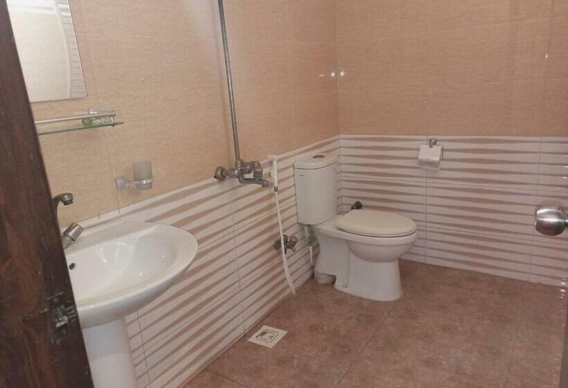 اتاق لوکس, Karachi Guest House & Couple