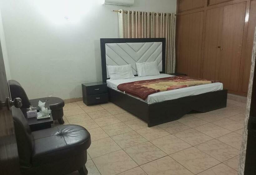 اتاق لوکس, Karachi Guest House & Couple