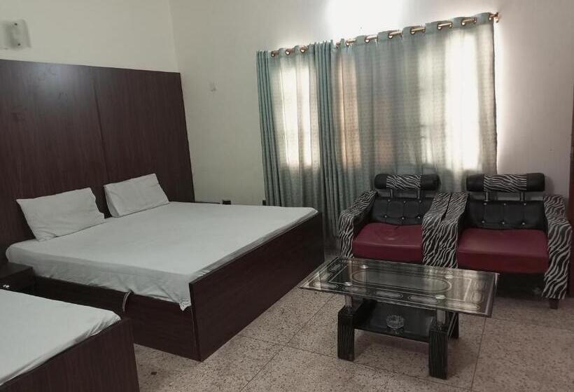 اتاق لوکس خانوادگی, Karachi Guest House & Couple