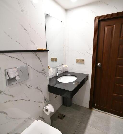 اتاق سوپریور با تخت بزرگ, Royal Regency