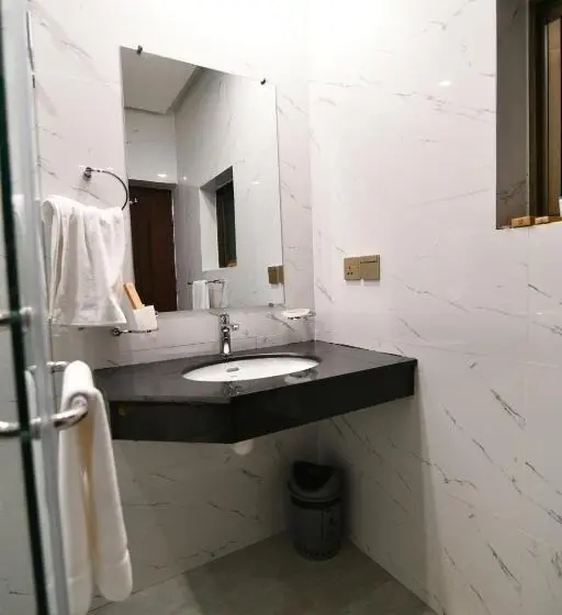 اتاق استاندارد یک نفره, Royal Regency