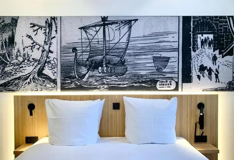 مشاهده کانال اتاق استاندارد, Comic Art