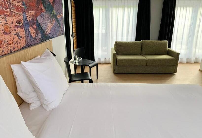 Семейный Номер, Comic Art