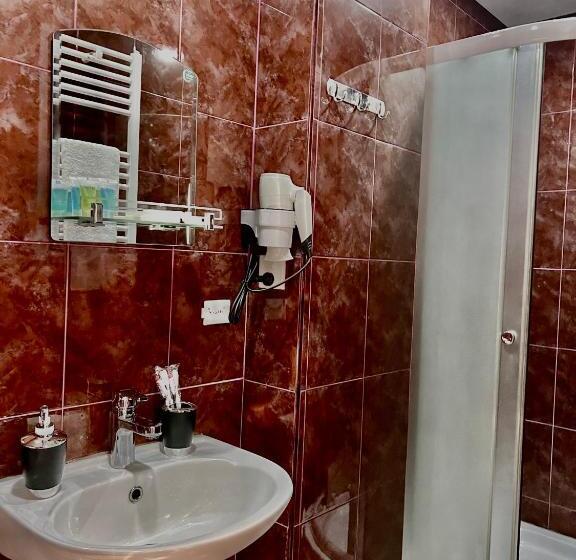 اتاق عادی یک تخته, Gabata Inn