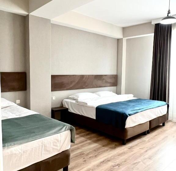 اتاق سوپریور سه تخته, Gabata Inn