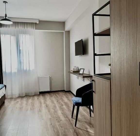 اتاق سوپریور سه تخته, Gabata Inn