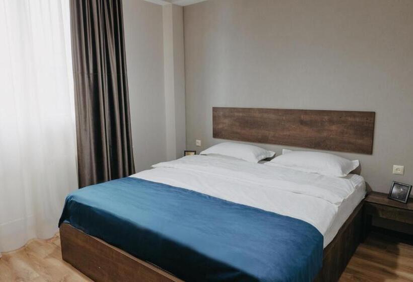 سوییت جونیور, Gabata Inn