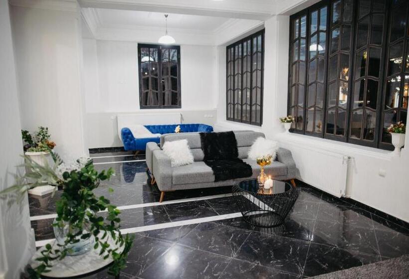 سوییت جونیور, Gabata Inn