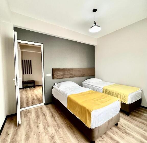 سوییت سوپریور, Gabata Inn