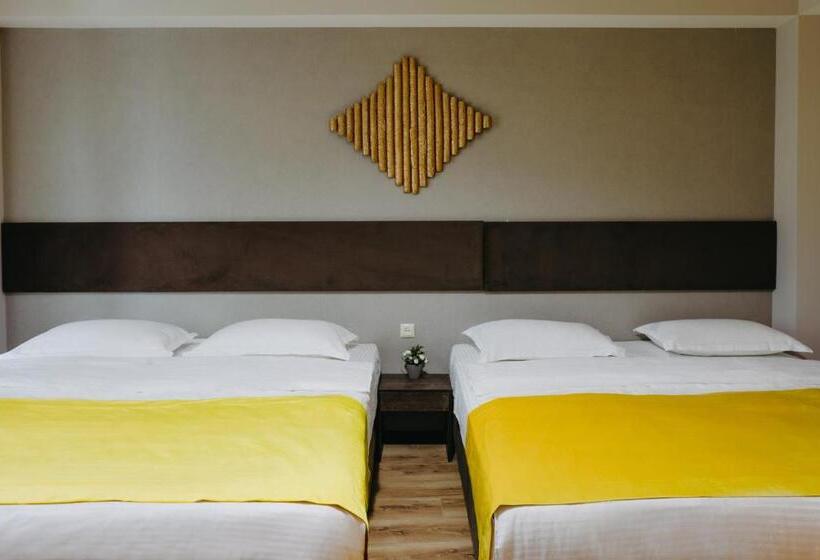 اتاق استاندارد چهار تخته, Gabata Inn