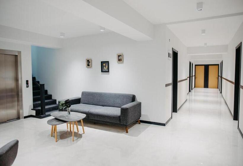 Quarto Quádruplo Estandar, Gabata Inn