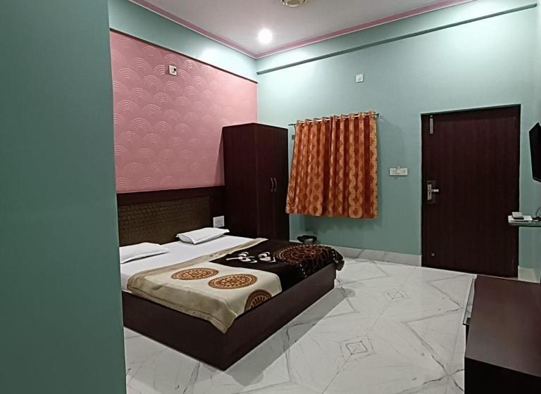 Quarto Deluxe, Subham Residency And Restaurant