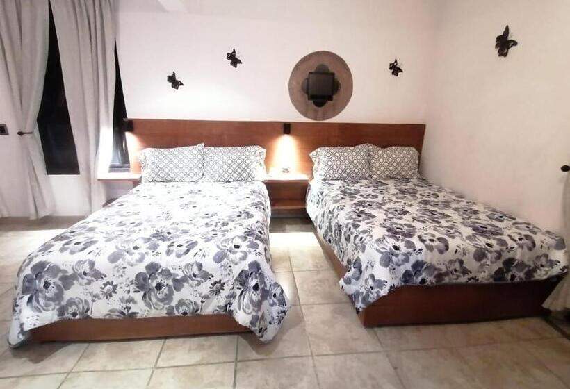 غرفة قياسية ثلاثية مطلة علي حمام السباحة, Casa Lomas Grangelo