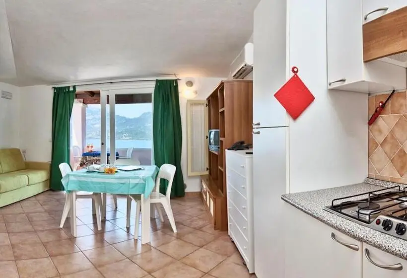 １ベッドルームアパートメント, Apartments In Residence With Swimming Pool In Porto Rotondo