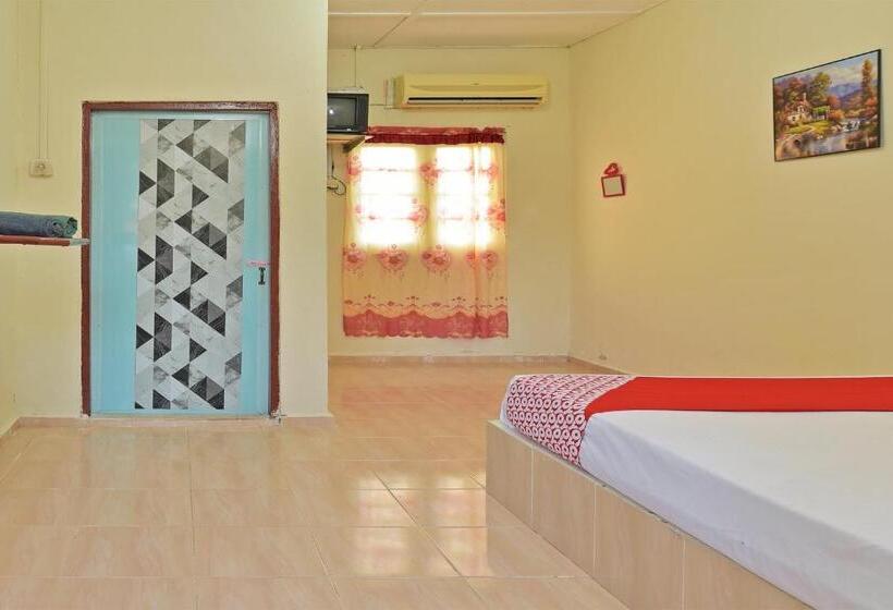 اتاق لوکس, Oyo 90689 Chalet Kak Siti