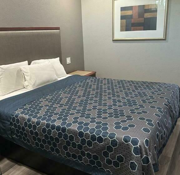 חדר סטנדרט עם מיטת קינג, Royal Motel Tracy