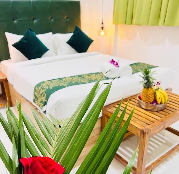 이코노미 룸, The Mayfield Resort, Vagator