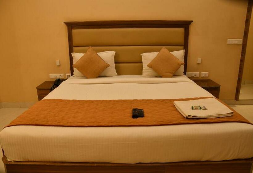 Номер Стандарт, Bairav Grand Madurai